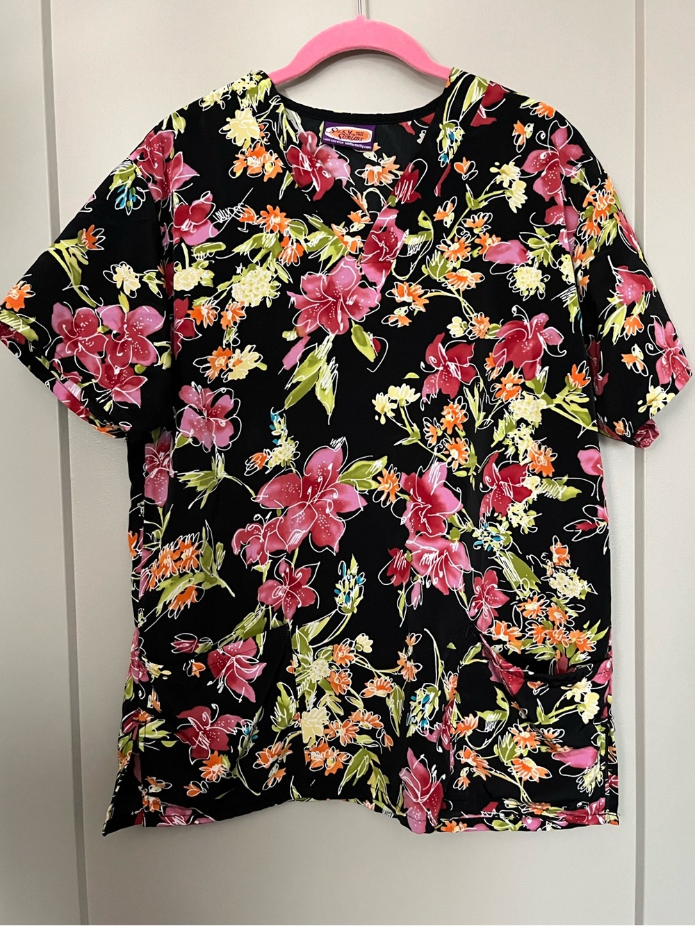 Floral Print Scrub Top